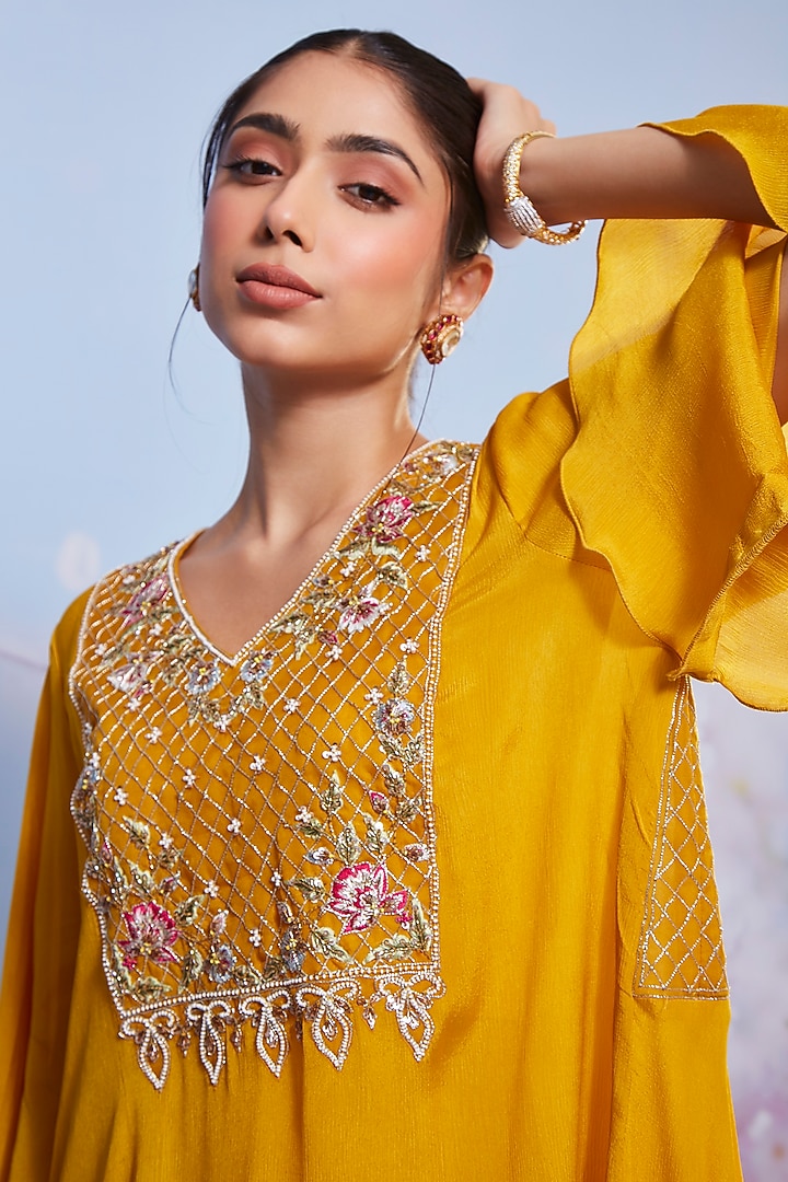 Mustard Chiffon & Cotton Lycra Embroidered Kurta Set by Ajiesh Oberoi at Pernia's Pop Up Shop