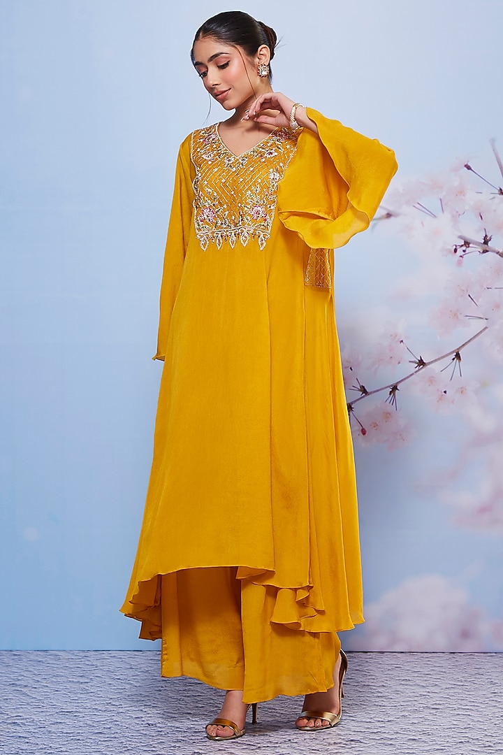 Mustard Chiffon & Cotton Lycra Embroidered Kurta Set by Ajiesh Oberoi at Pernia's Pop Up Shop