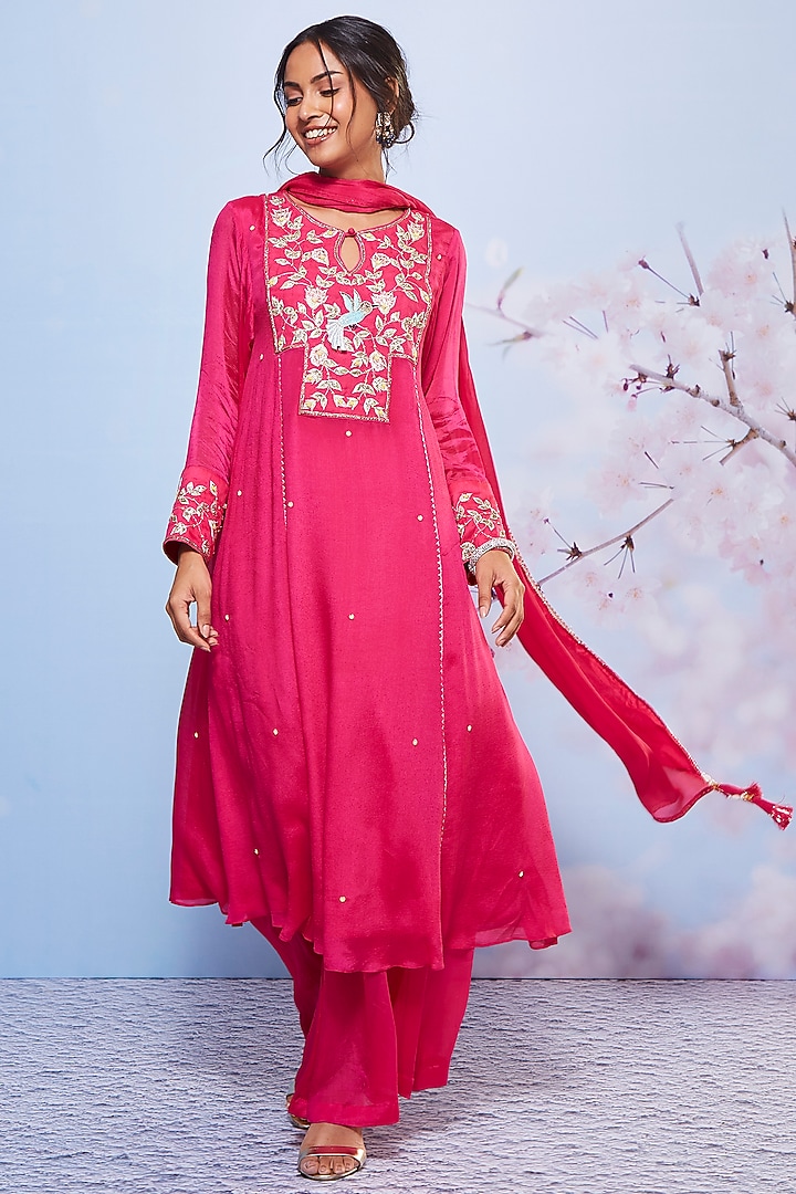 Rani Pink Chiffon Embroidered Kurta Set by Ajiesh Oberoi at Pernia's Pop Up Shop