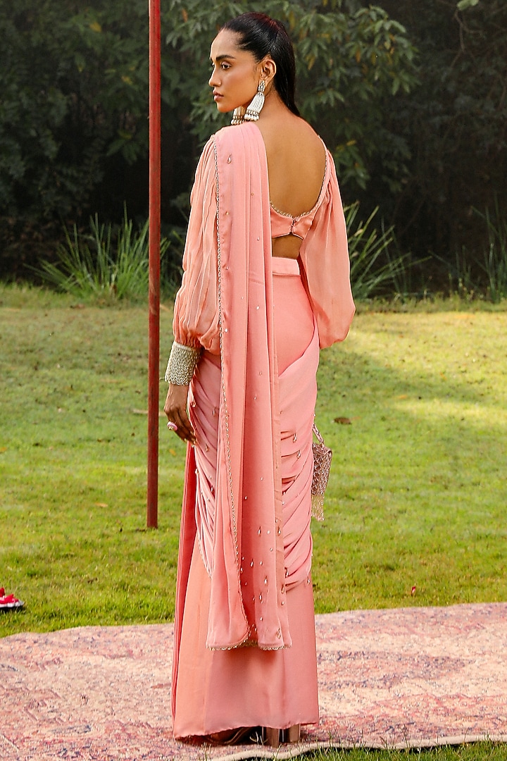Peach Organza & Chiffon Pre-Stitched Draped Wedding Saree Set by Ajiesh Oberoi at Pernia's Pop Up Shop