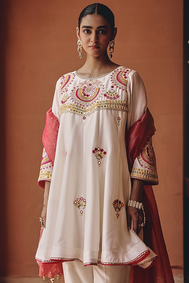 Ivory Tissue & Silk Blend Thread Embroidered Kurta Set by Ajiesh Oberoi at Pernia's Pop Up Shop