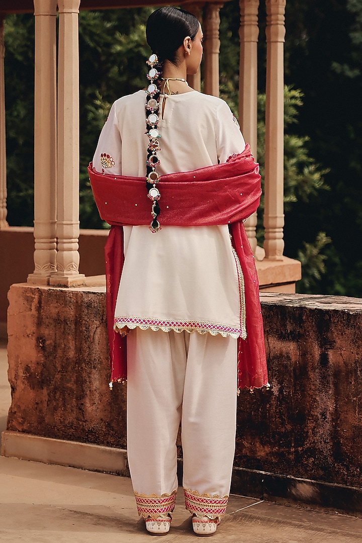 Ivory Tissue & Silk Blend Thread Embroidered Kurta Set by Ajiesh Oberoi at Pernia's Pop Up Shop