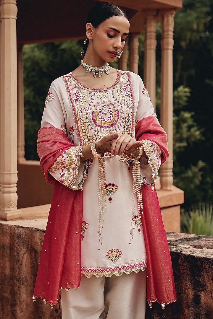Ivory Tissue & Silk Blend Thread Embroidered Kurta Set by Ajiesh Oberoi at Pernia's Pop Up Shop