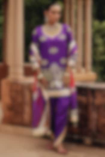Purple Silk Blend Thread Embroidered Kurta Set by Ajiesh Oberoi at Pernia's Pop Up Shop