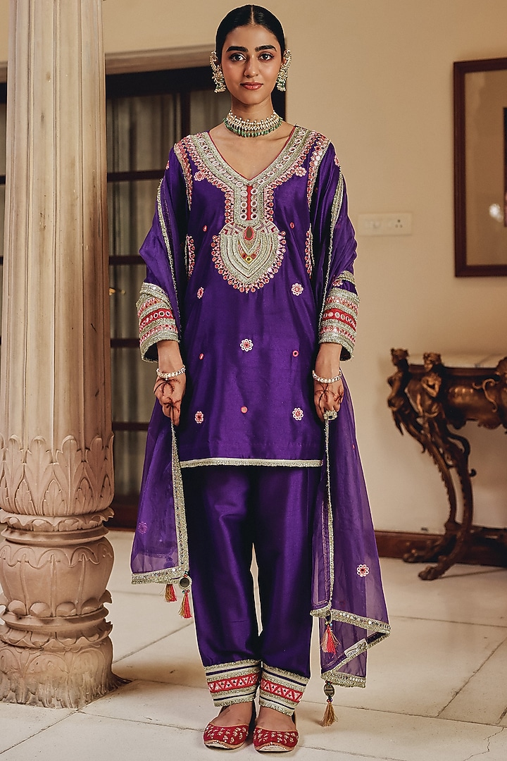 Purple Tissue & Silk Blend Embroidered Kurta Set by Ajiesh Oberoi at Pernia's Pop Up Shop