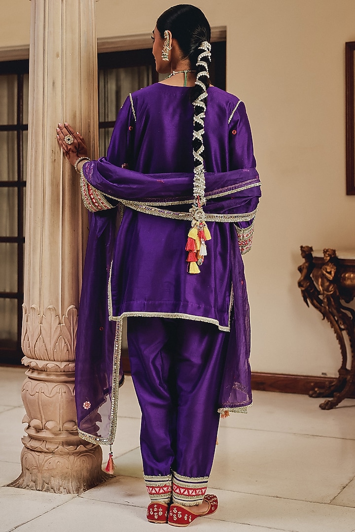 Purple Tissue & Silk Blend Embroidered Kurta Set by Ajiesh Oberoi at Pernia's Pop Up Shop