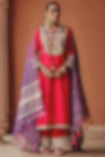 Rani Pink Tissue & Silk Blend Embroidered Kurta Set by Ajiesh Oberoi at Pernia's Pop Up Shop