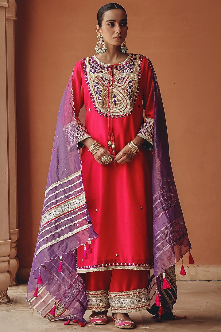Rani Pink Tissue & Silk Blend Embroidered Kurta Set by Ajiesh Oberoi at Pernia's Pop Up Shop