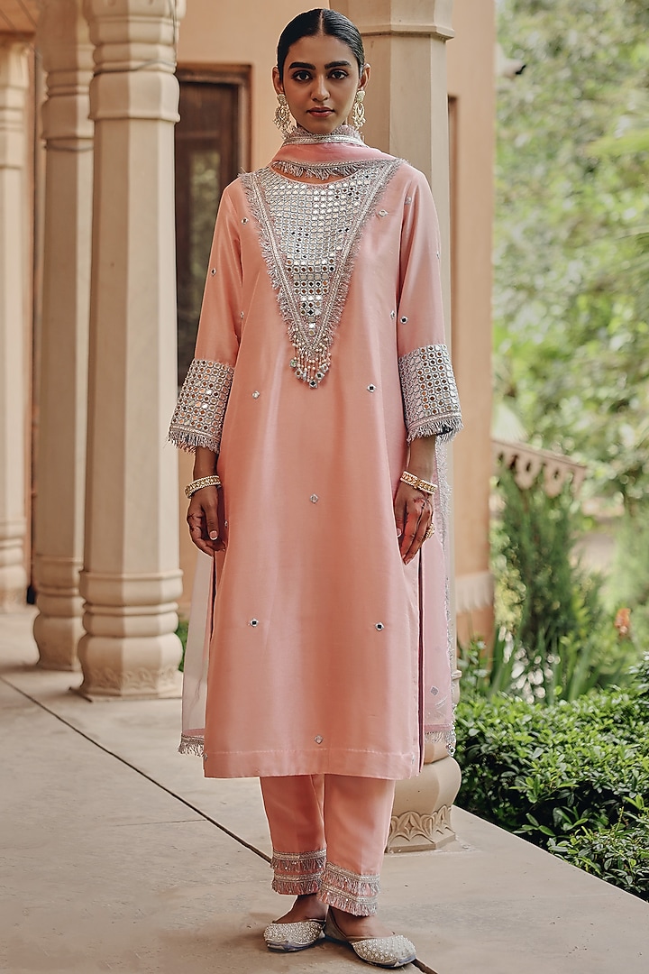 Peach Silk Blend Mirror Embellished Kurta Set by Ajiesh Oberoi at Pernia's Pop Up Shop