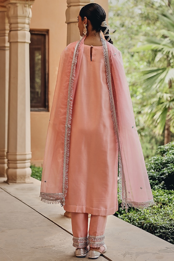 Peach Silk Blend Mirror Embellished Kurta Set by Ajiesh Oberoi at Pernia's Pop Up Shop