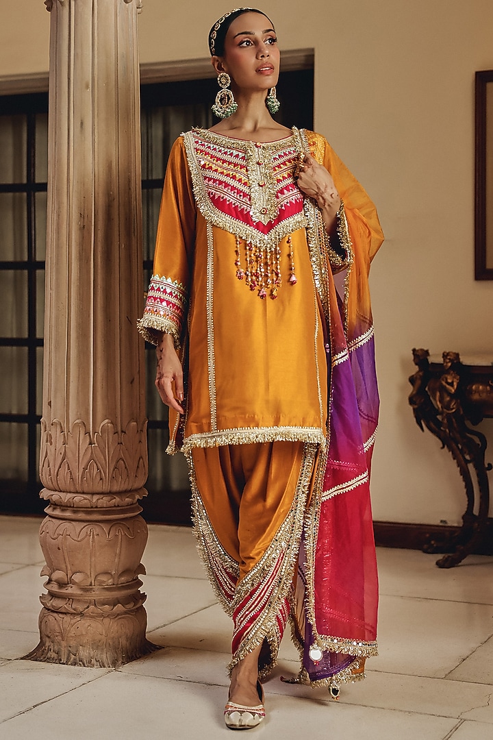 Mustard Yellow Silk Blend Embellished Kurta Set by Ajiesh Oberoi at Pernia's Pop Up Shop