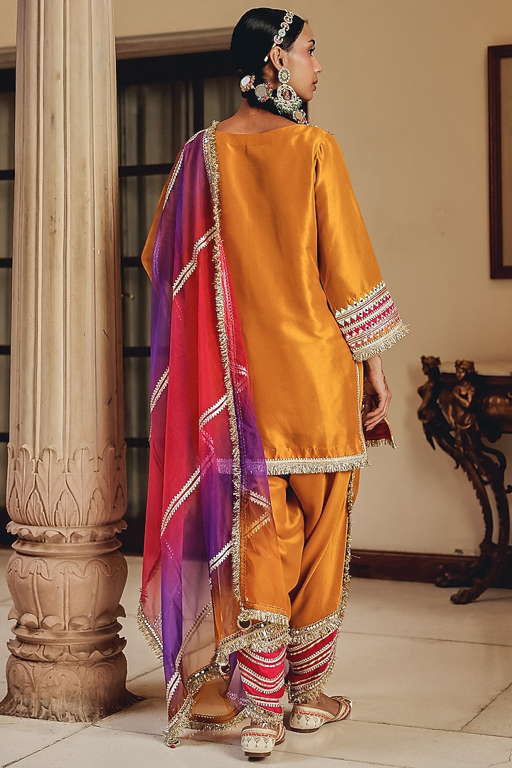Mustard Yellow Silk Blend Embellished Kurta Set by Ajiesh Oberoi at Pernia's Pop Up Shop
