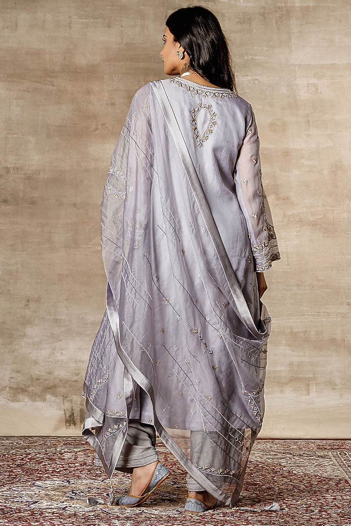 Grey Embroidered Angrakha Kurta Set by Ajiesh Oberoi at Pernia's Pop Up Shop