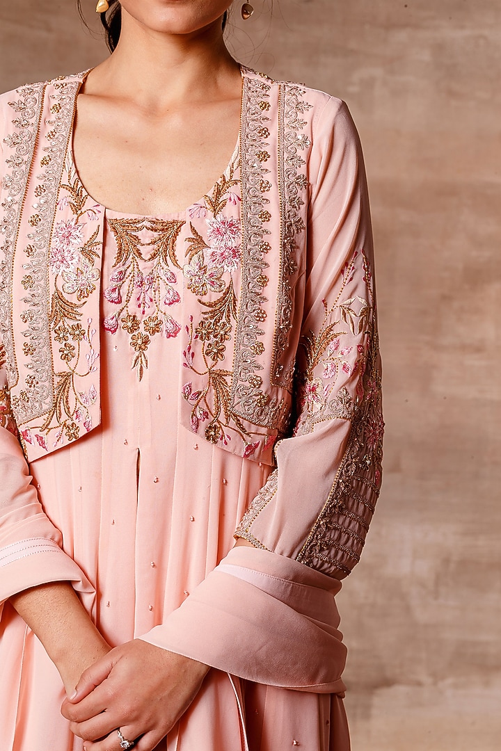Peach Embroidered Kalidar Kurta Set by Ajiesh Oberoi at Pernia's Pop Up Shop