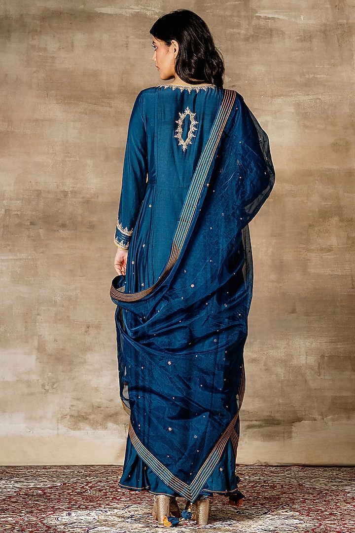 Navy Blue Embroidered Wedding Anarkali Set by Ajiesh Oberoi at Pernia's Pop Up Shop