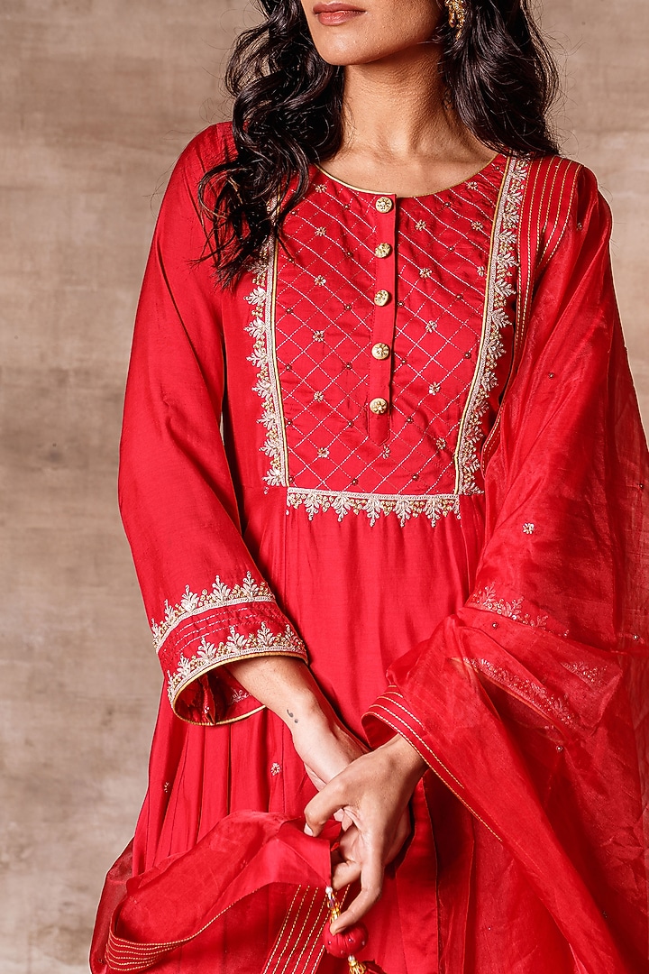 Crimson Red Embroidered Wedding Anarkali Set by Ajiesh Oberoi at Pernia's Pop Up Shop