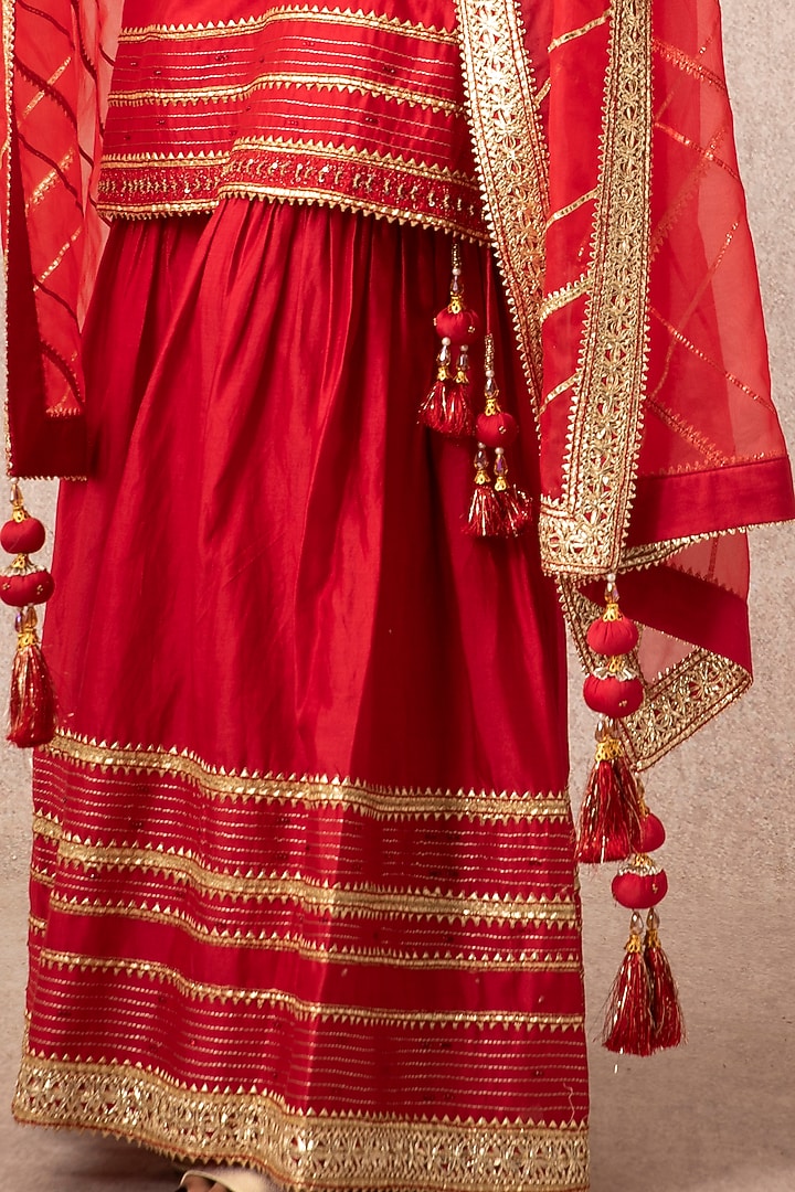 Red Chanderi Embroidered Gharara Set by Ajiesh Oberoi at Pernia's Pop Up Shop
