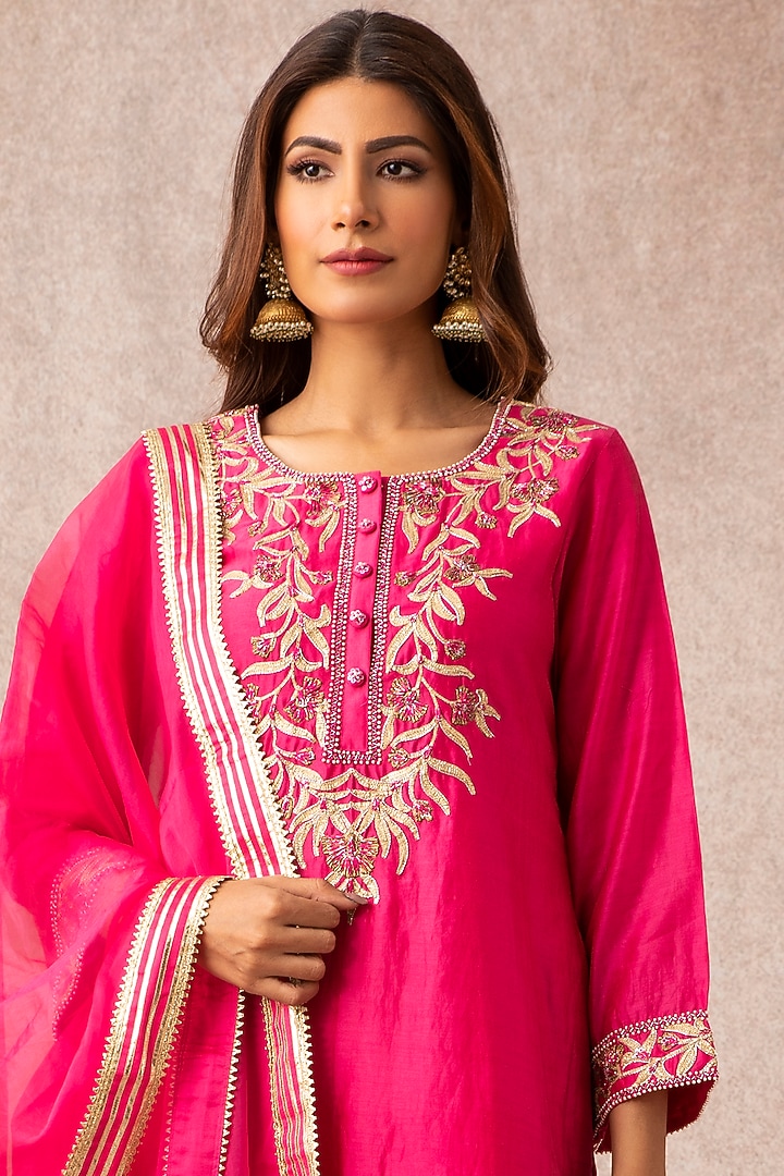 Rani Pink Chanderi Gharara Set by Ajiesh Oberoi at Pernia's Pop Up Shop