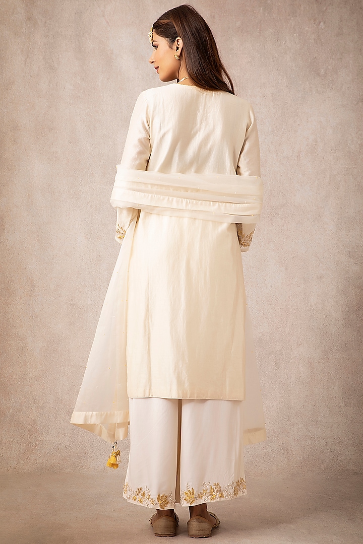 Ivory Cotton Silk Kurta Set by Ajiesh Oberoi at Pernia's Pop Up Shop