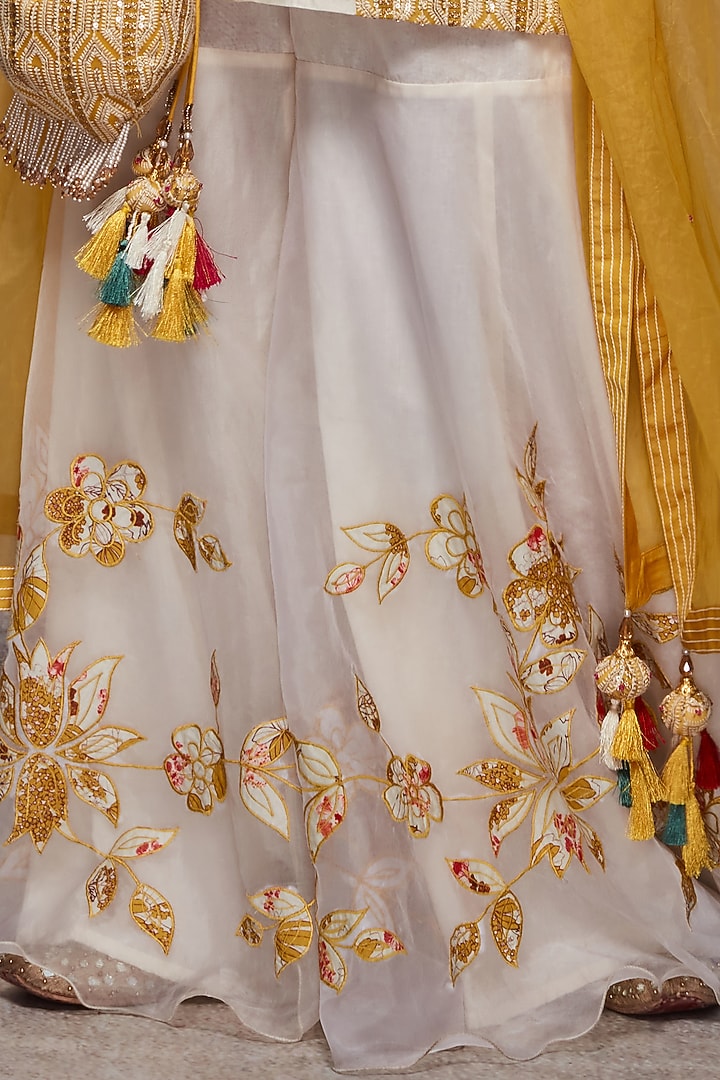 Ivory Applique Embroidered Gharara Set by Ajiesh Oberoi at Pernia's Pop Up Shop