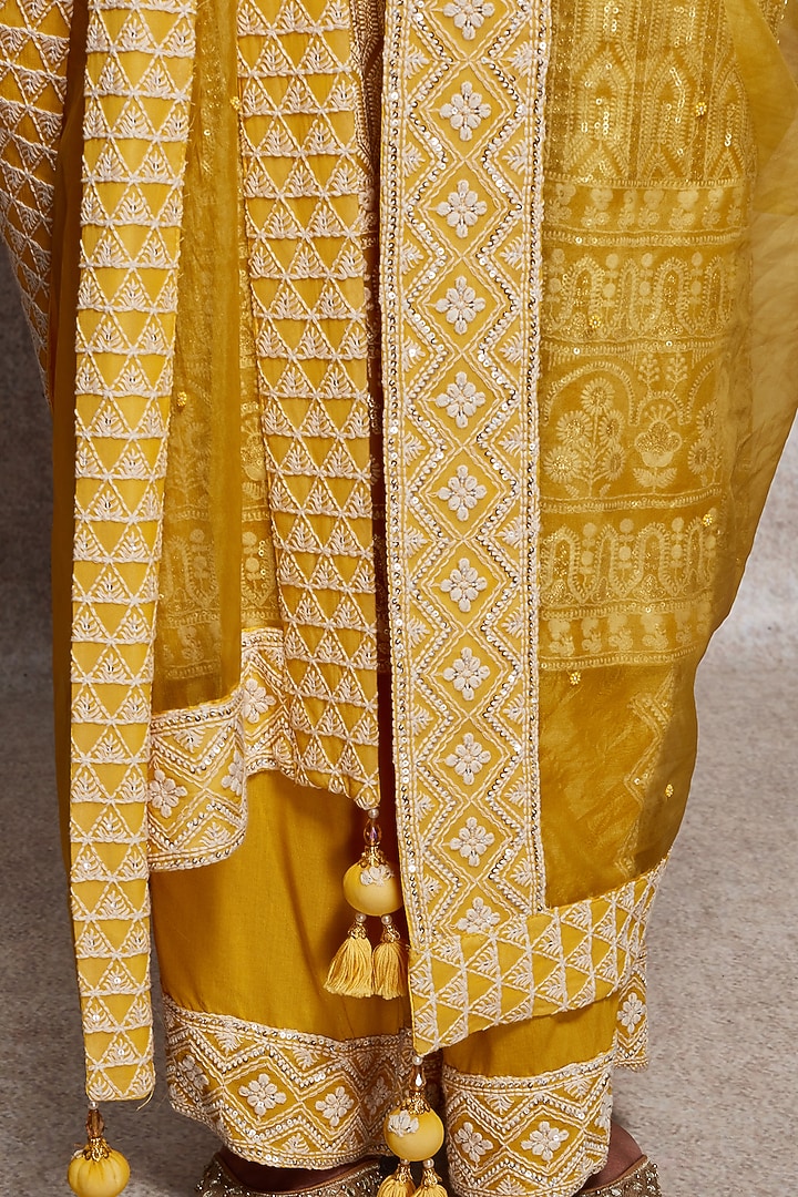 Mustard Chikankari Straight Kurta Set by Ajiesh Oberoi at Pernia's Pop Up Shop