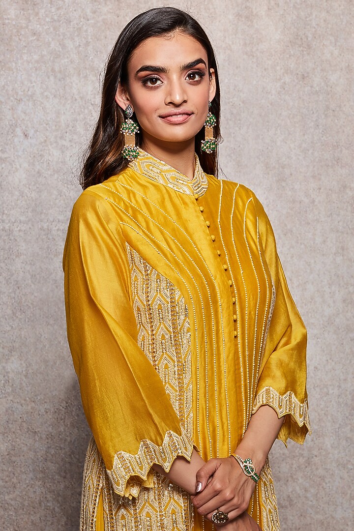 Mustard Font-Open Chikankari Kurta Set by Ajiesh Oberoi at Pernia's Pop Up Shop