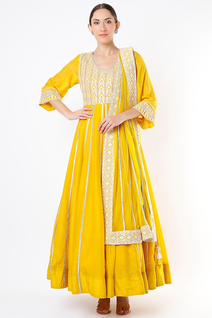 Mustard Embroidered Anarkali Set by Ajiesh Oberoi at Pernia's Pop Up Shop