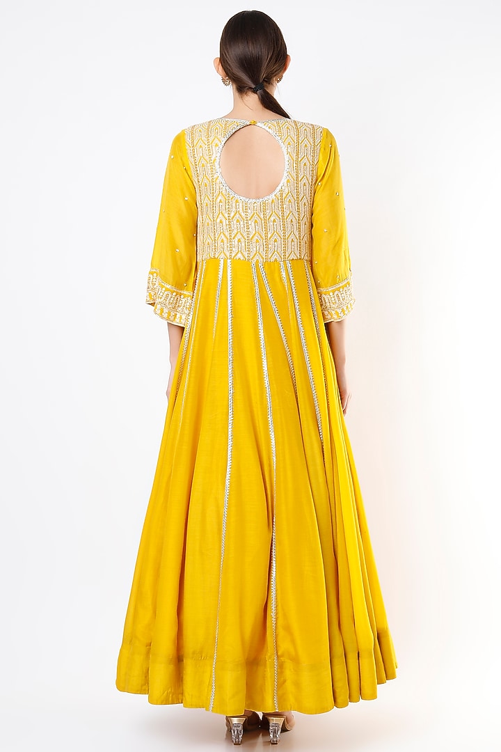 Mustard Embroidered Wedding Anarkali Set by Ajiesh Oberoi at Pernia's Pop Up Shop