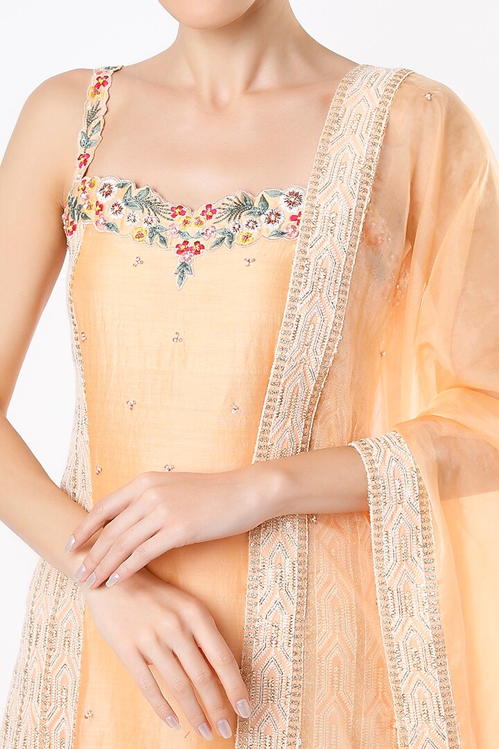 Peach Georgette Gharara Set by Ajiesh Oberoi at Pernia's Pop Up Shop