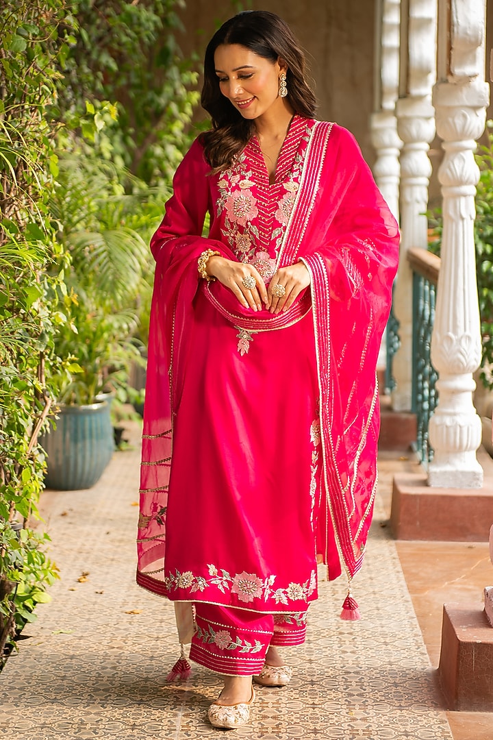Rani Pink Silk & Croma Embroidered Kurta Set by Ajiesh Oberoi at Pernia's Pop Up Shop