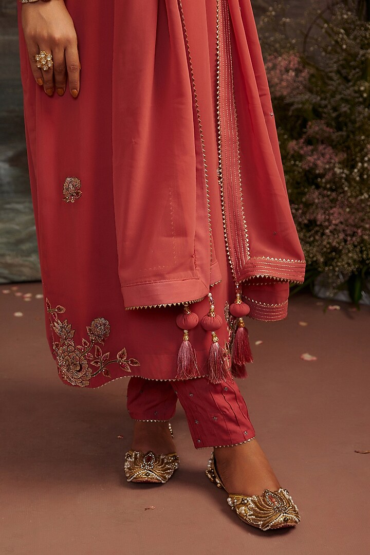 Carrot Pink Georgette Kurta Set For Girls by Ajiesh Oberoi - Kids at Pernia's Pop Up Shop