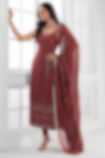 Marron Georgette Cutdana Embellished Kurta Set by AJAY & PRIYANKA at Pernia's Pop Up Shop