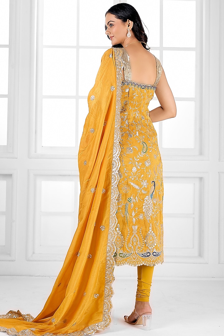 Yellow Tissue Silk Cutdana Embellished Kurta Set by AJAY & PRIYANKA at Pernia's Pop Up Shop