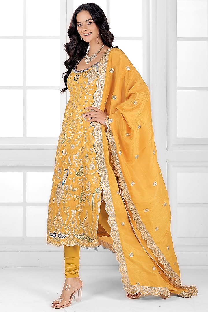 Yellow Tissue Silk Cutdana Embellished Kurta Set by AJAY & PRIYANKA at Pernia's Pop Up Shop