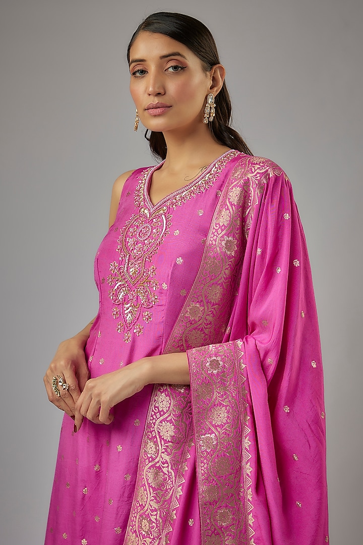 Pink Silk Brocade Zardosi Embroidered Kurta Set by AJAY & PRIYANKA at Pernia's Pop Up Shop