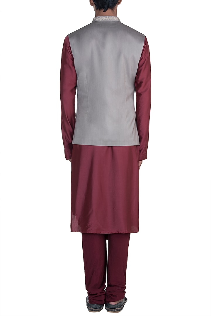 Maroon Kurta Set With Light Grey Embroidered Nehru Jacket by Anju Agarwal at Pernia's Pop Up Shop