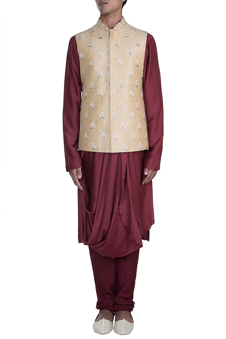 Maroon Kurta Set With Beige Embroidered Jacket by Anju Agarwal at Pernia's Pop Up Shop