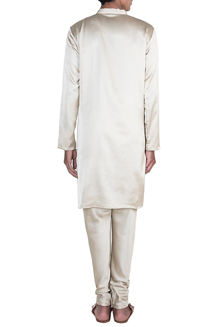 Golden Moonga Silk Kurta Set by Anju Agarwal at Pernia's Pop Up Shop