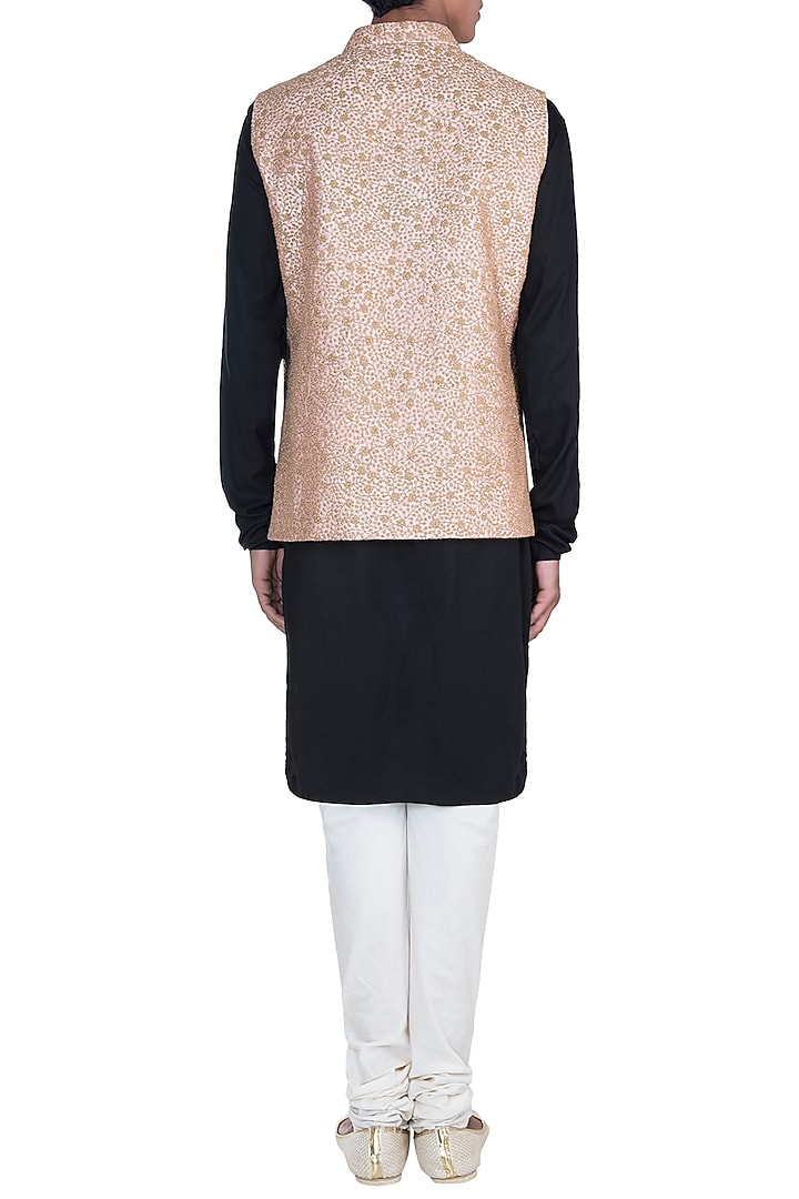 Peach Embroidered Jacket by Anju Agarwal at Pernia's Pop Up Shop