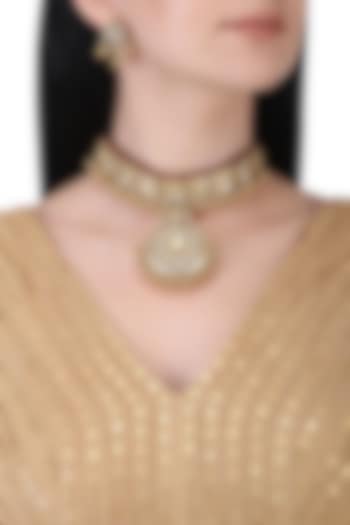 Gold plated kundan choker necklace set by Anjali Jain Jewellery