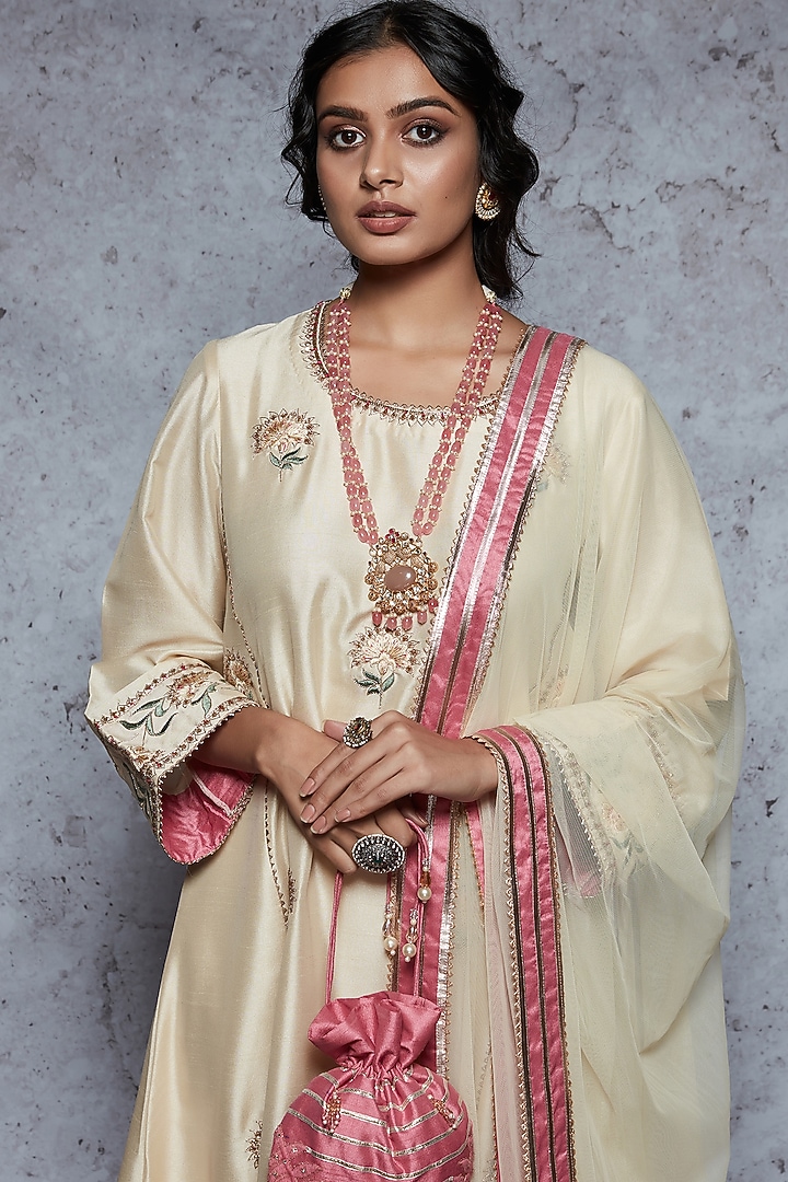 Light Gold Embroidered A-Line Kurta Set by Ajiesh Oberoi at Pernia's Pop Up Shop