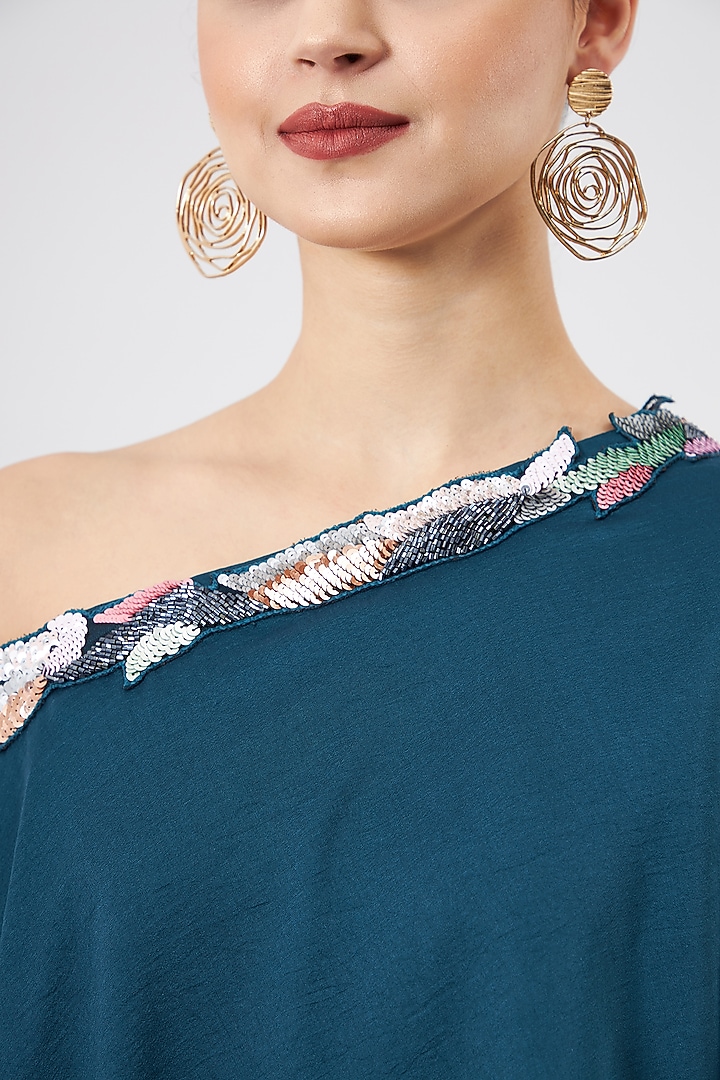 Teal Cotton Silk Embellished Kurta Set by Aakaar at Pernia's Pop Up Shop