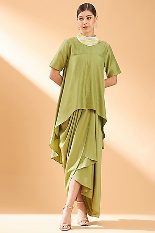 Lime Green Embroidered Co-Ord Set by Aakaar