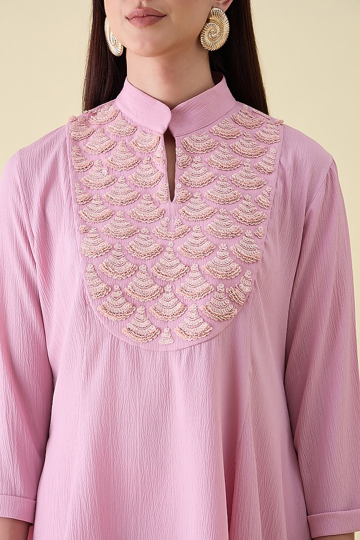 Pink Moss Crepe Embellished Tunic Set by Aakaar at Pernia's Pop Up Shop
