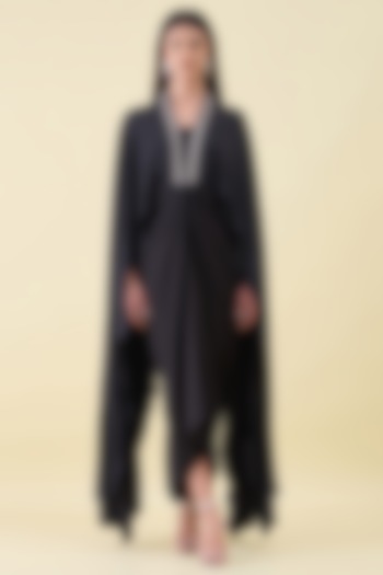 Black Moss Crepe Embellished Kaftan Set by Aakaar at Pernia's Pop Up Shop