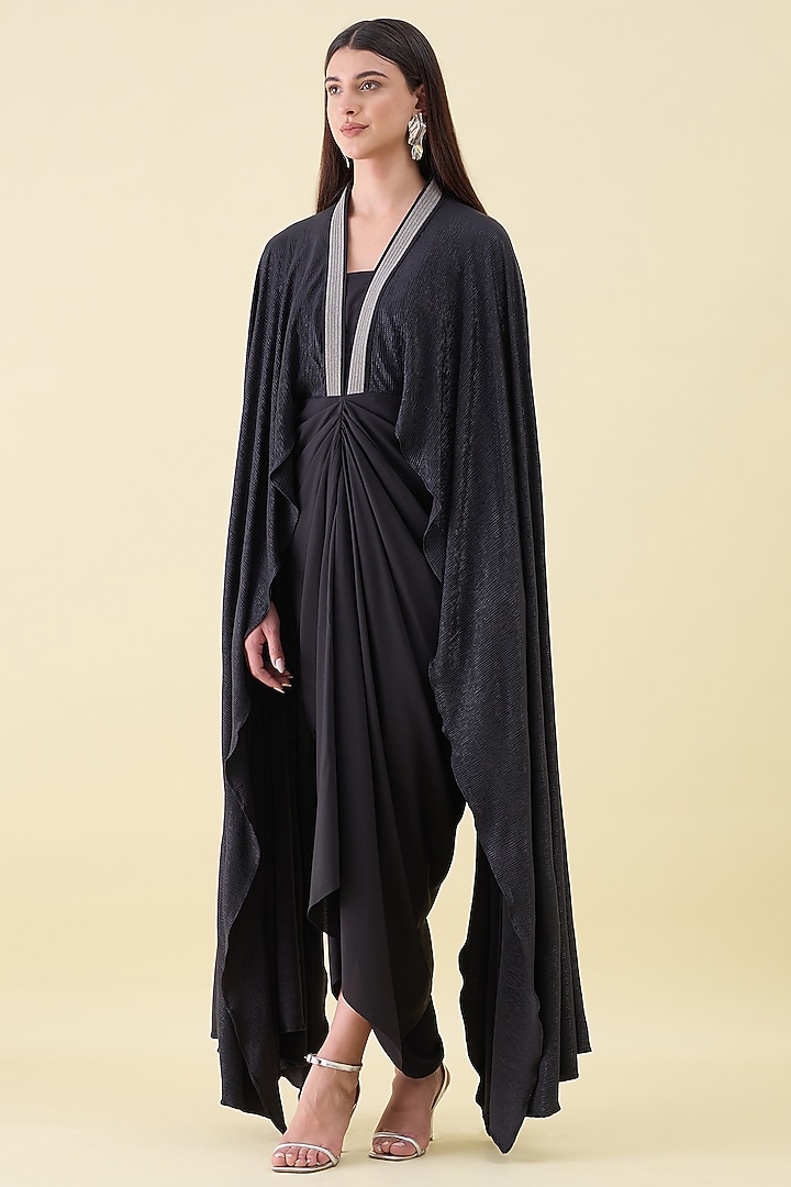 Black Moss Crepe Embellished Kaftan Set by Aakaar at Pernia's Pop Up Shop