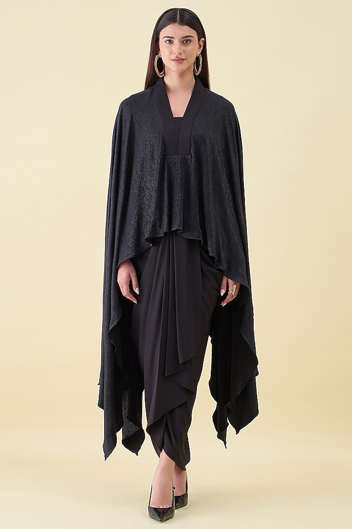 Black Moss Crepe Kaftan Set by Aakaar at Pernia's Pop Up Shop
