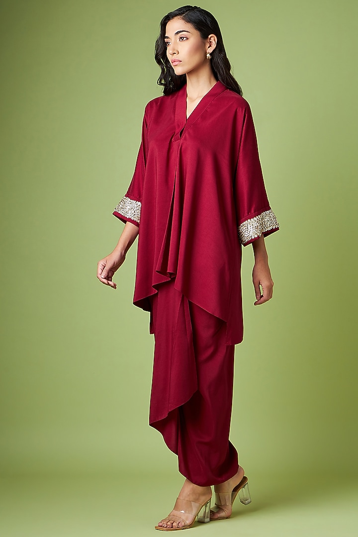 Maroon Cotton Silk Embroidered Tunic Set by Aakaar at Pernia's Pop Up Shop
