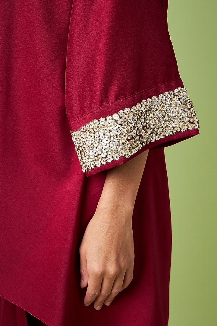 Maroon Cotton Silk Embroidered Tunic Set by Aakaar at Pernia's Pop Up Shop