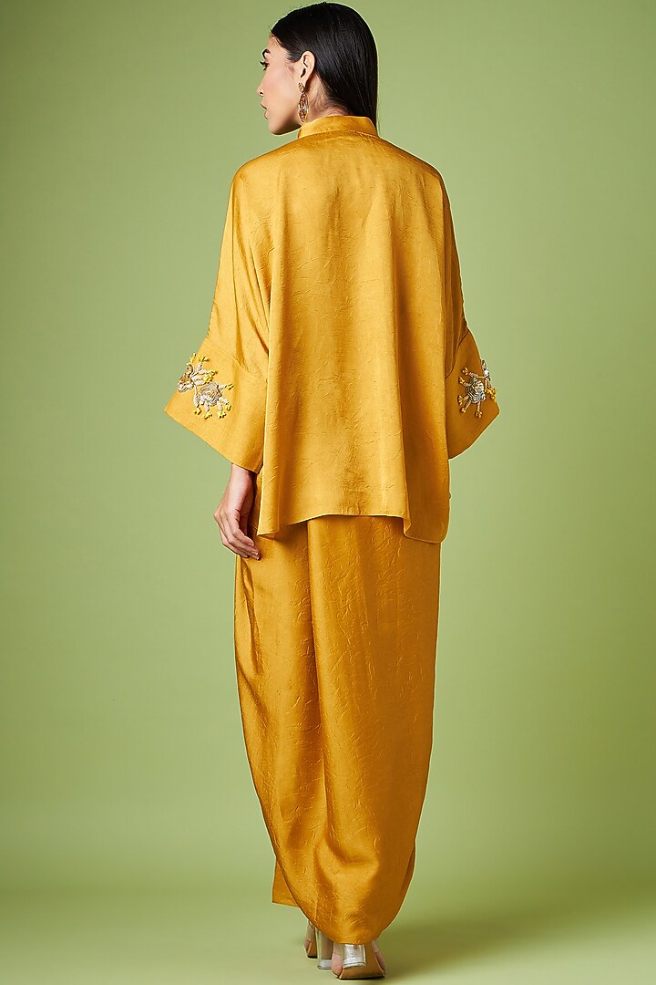Mustard Matka Silk Embellished Skirt Set by Aakaar at Pernia's Pop Up Shop
